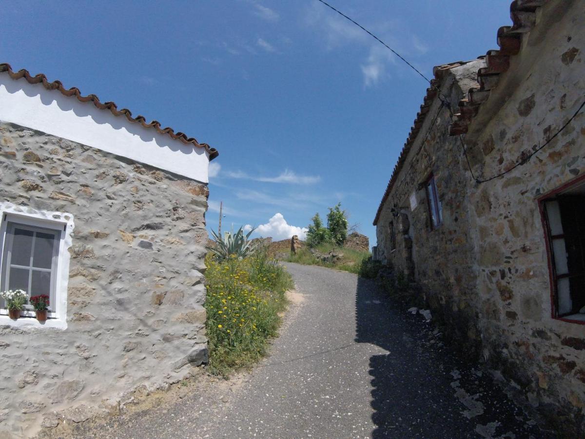 Palheiros Da Ribeira Guest House Pracana Cimeira Екстериор снимка
